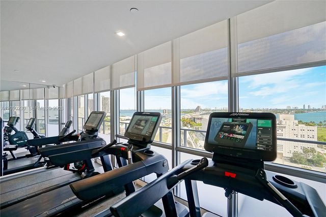 1100 Biscayne Blvd 6001, Miami, FL 33132