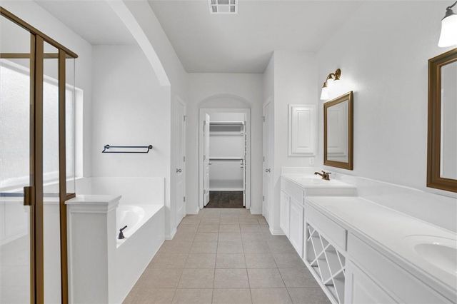 2001 Singing HLS, Leander, TX 78641