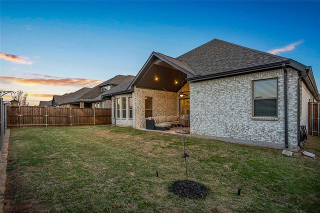 9601 Boulder Point Road, Oak Point, TX 75068