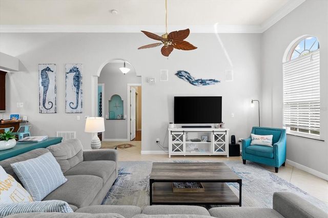 4001 5TH AVENUE, Holmes Beach, FL 34217