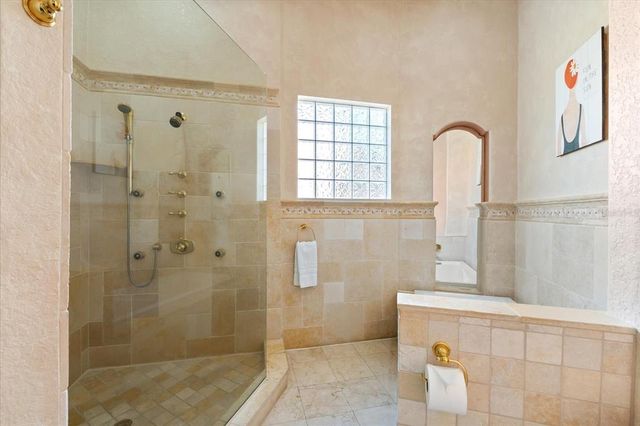 4001 5TH AVENUE, Holmes Beach, FL 34217