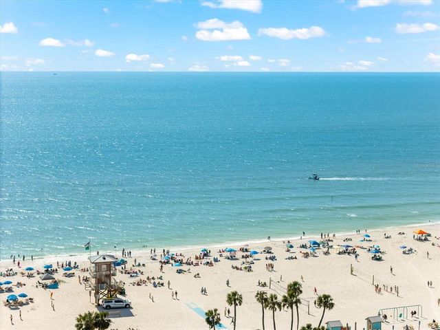 4001 5TH AVENUE, Holmes Beach, FL 34217