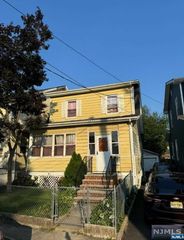 7 Wolf Place, Irvington, NJ 07111