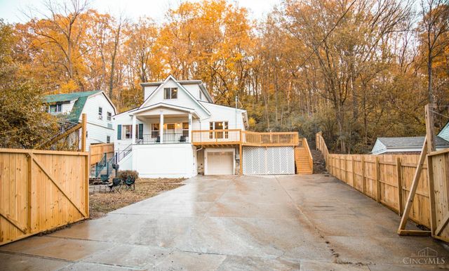 512 Fairbanks Avenue, Cincinnati, OH 45205