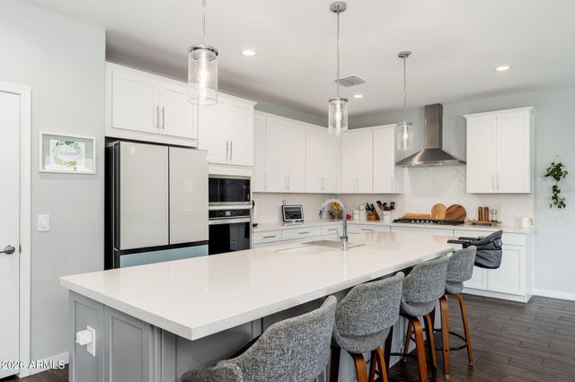 10959 W MCKINLEY Street, Avondale, AZ 85323
