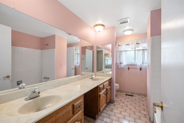 6702 Chirco Court, Shelby Twp, MI 48316