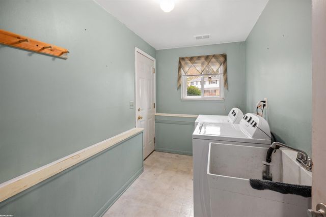 6702 Chirco Court, Shelby Twp, MI 48316