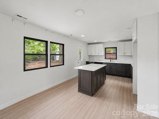 3801 Woodleaf Road, Charlotte, NC 28205