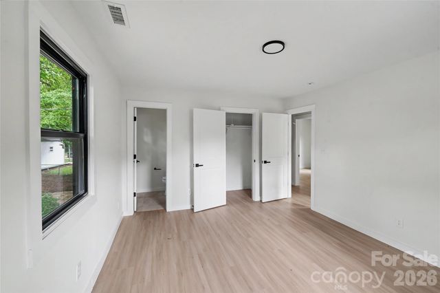 3801 Woodleaf Road, Charlotte, NC 28205