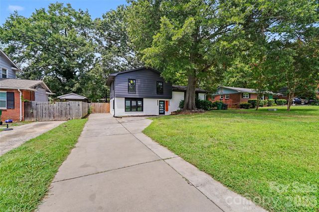 3801 Woodleaf Road, Charlotte, NC 28205