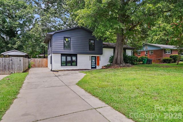 3801 Woodleaf Road, Charlotte, NC 28205