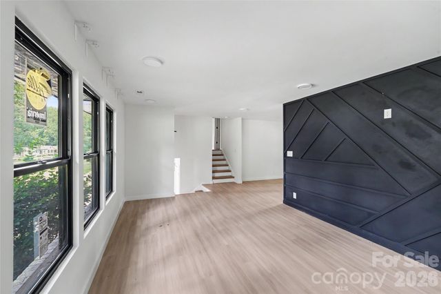3801 Woodleaf Road, Charlotte, NC 28205