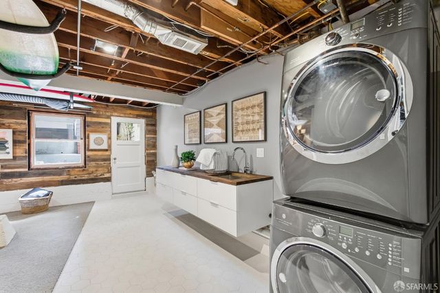 2442 45th Avenue, San Francisco, CA 94116