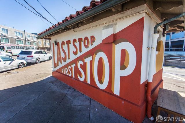 2442 45th Avenue, San Francisco, CA 94116