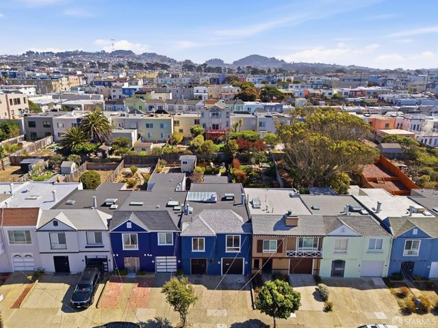 2442 45th Avenue, San Francisco, CA 94116