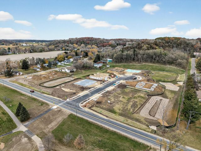 1041 Legend Lane, River Falls, WI 54022