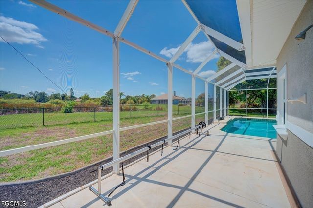 638 Parkdale BLVD, Lehigh Acres, FL 33974