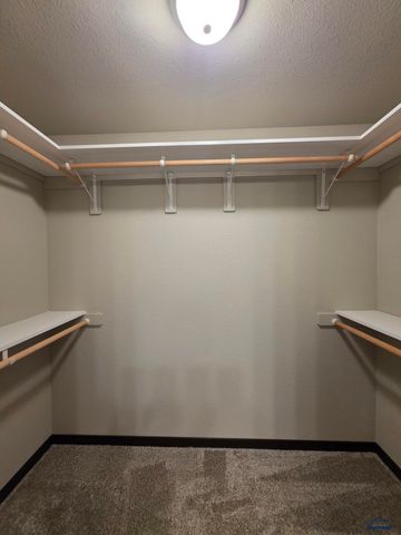 3974 MAGNUM RD, Rapid City, SD 57703