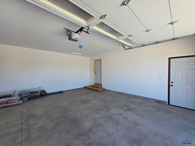 3974 MAGNUM RD, Rapid City, SD 57703