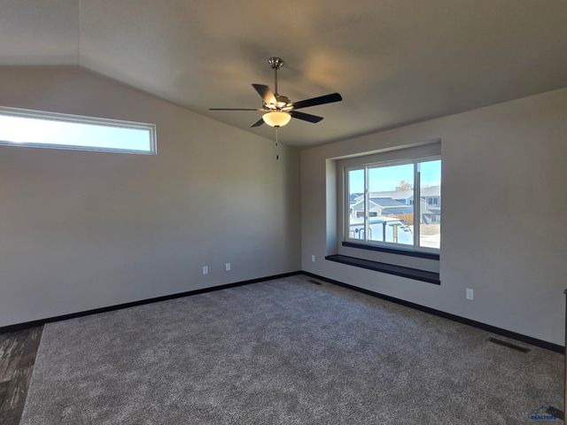 3974 MAGNUM RD, Rapid City, SD 57703