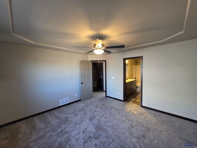 3974 MAGNUM RD, Rapid City, SD 57703