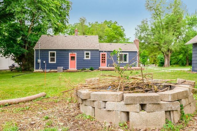 13811 Belmont Avenue, Grandview, MO 64030
