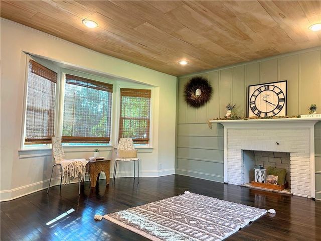 13811 Belmont Avenue, Grandview, MO 64030