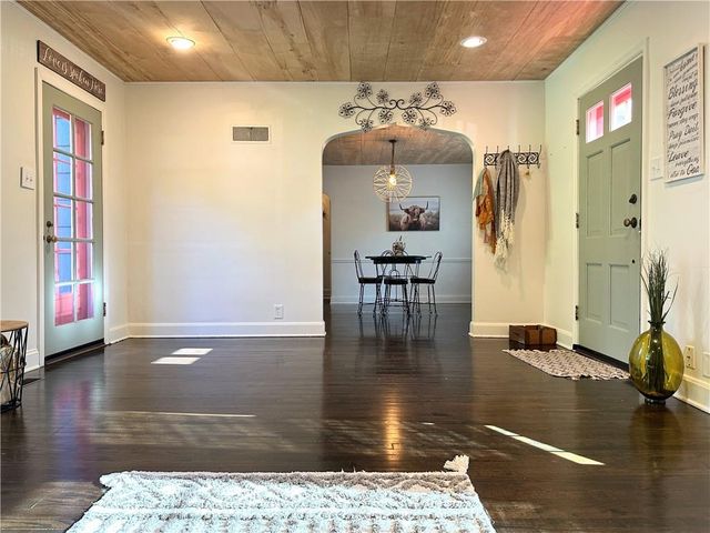13811 Belmont Avenue, Grandview, MO 64030