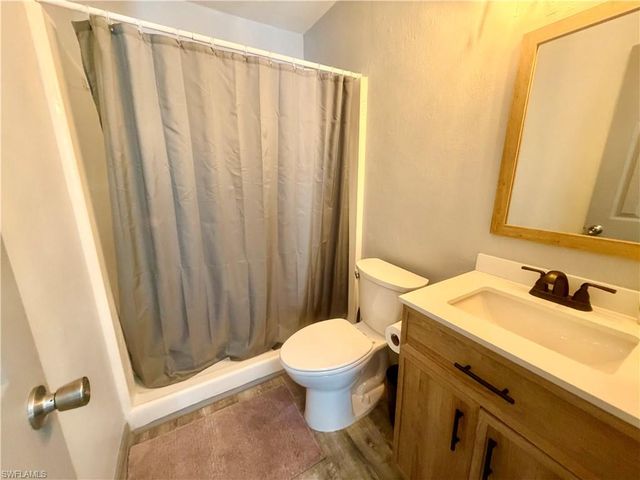 200 Mid Island DR, Fort Myers Beach, FL 33931