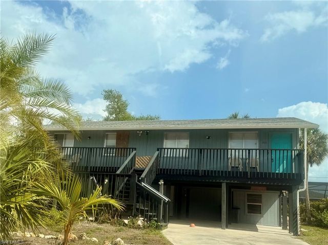 200 Mid Island DR, Fort Myers Beach, FL 33931