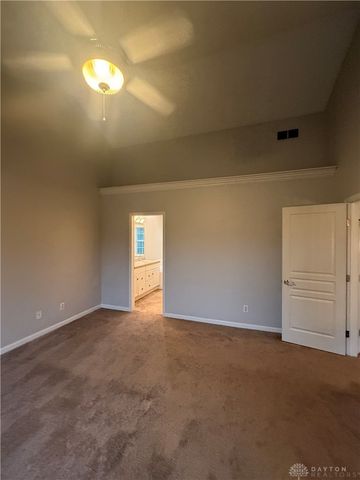 1600 Sunnington Grove Drive, Dayton, OH 45458