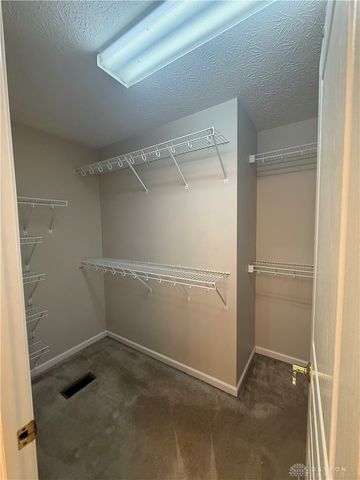1600 Sunnington Grove Drive, Dayton, OH 45458