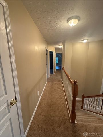 1600 Sunnington Grove Drive, Dayton, OH 45458