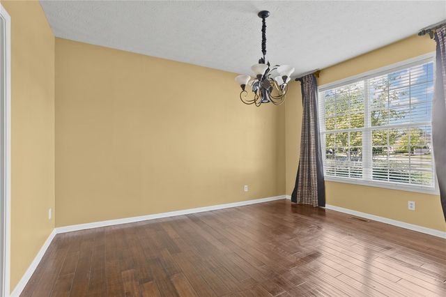 1600 Sunnington Grove Drive, Dayton, OH 45458