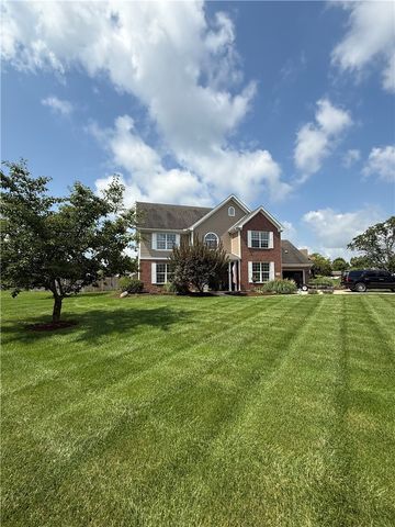 1600 Sunnington Grove Drive, Dayton, OH 45458
