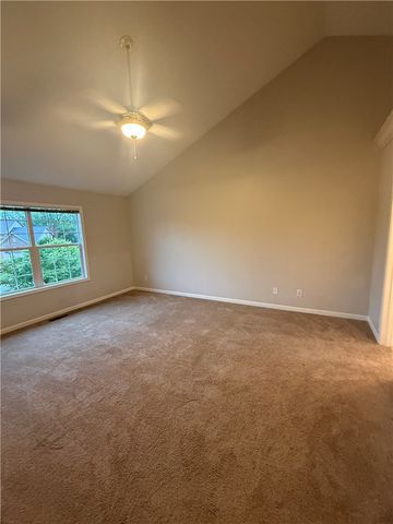 1600 Sunnington Grove Drive, Dayton, OH 45458