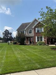 1600 Sunnington Grove Drive, Dayton, OH 45458