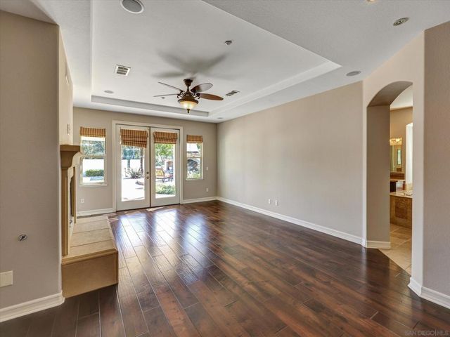 25440 Rue Lausanne, Escondido, CA 92026