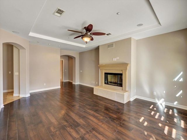 25440 Rue Lausanne, Escondido, CA 92026