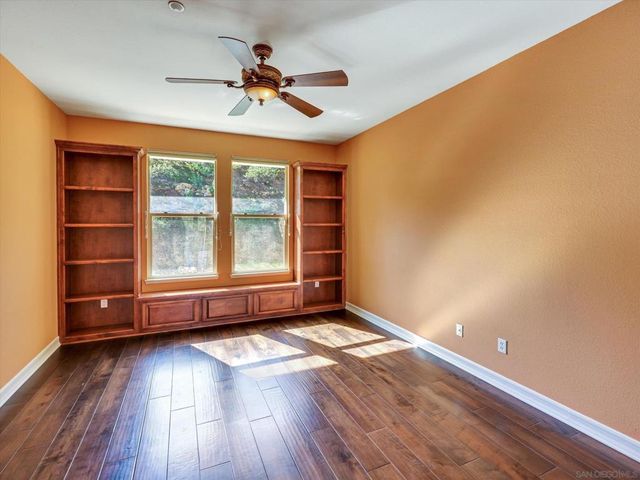 25440 Rue Lausanne, Escondido, CA 92026