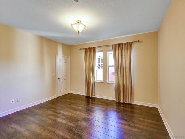 25440 Rue Lausanne, Escondido, CA 92026