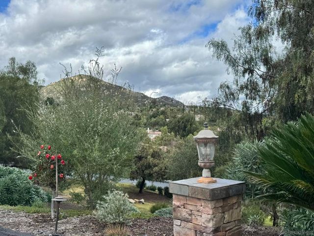 25440 Rue Lausanne, Escondido, CA 92026
