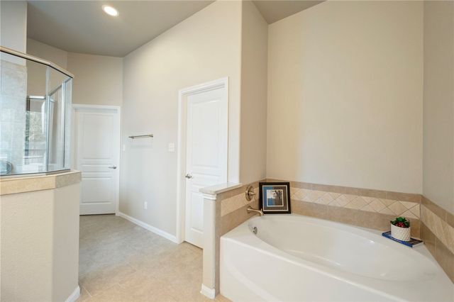 2502 Kinnersley Lane, College Station, TX 77845