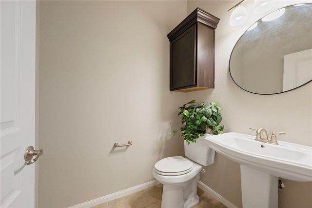 2502 Kinnersley Lane, College Station, TX 77845