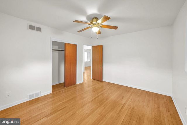 12 GREGG AVE, Newport, DE 19804