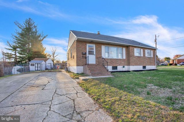 12 GREGG AVE, Newport, DE 19804