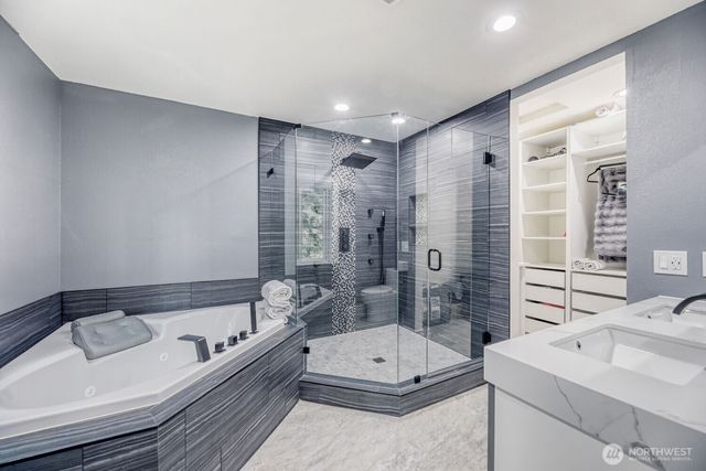 11850 NE 105th Lane, Kirkland, WA 98033