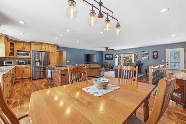 W245N4749 Swan ROAD, Pewaukee, WI 53072