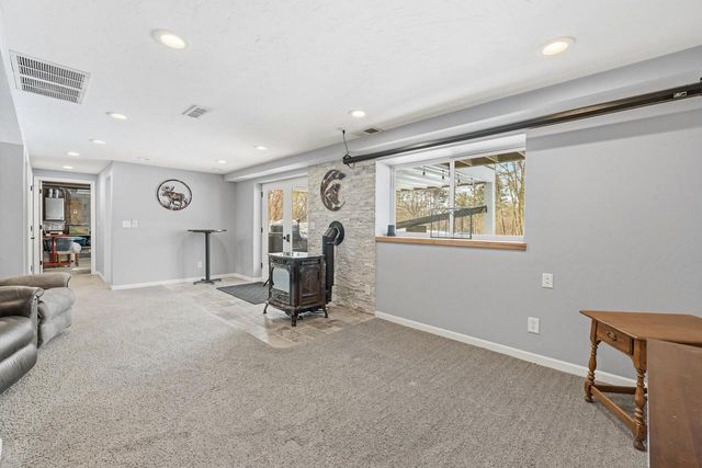 W245N4749 Swan ROAD, Pewaukee, WI 53072