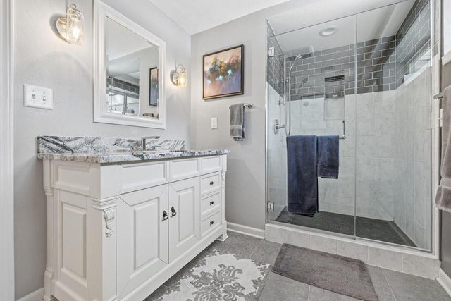 W245N4749 Swan ROAD, Pewaukee, WI 53072